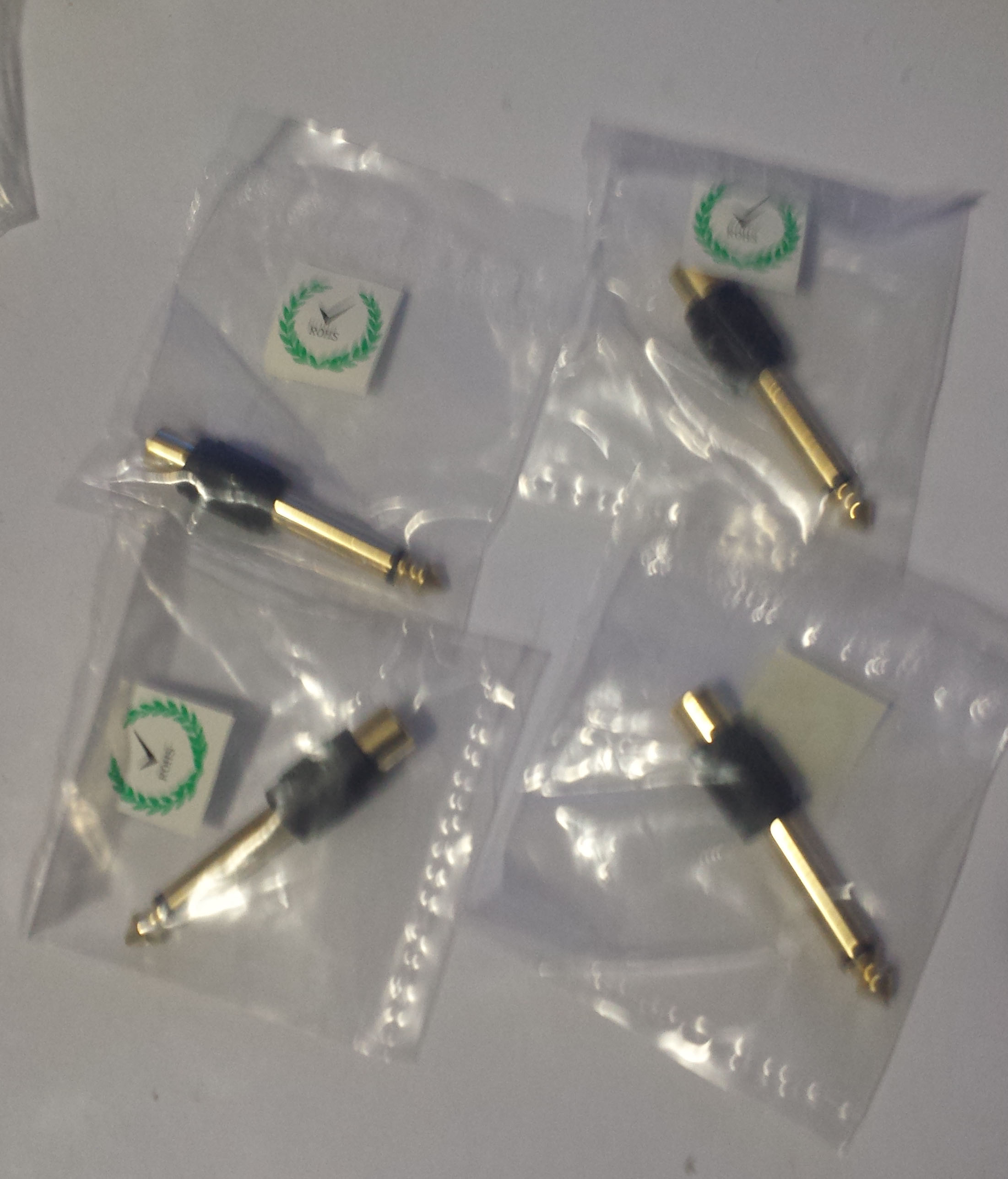 Adaptador de 1-4 a RCA